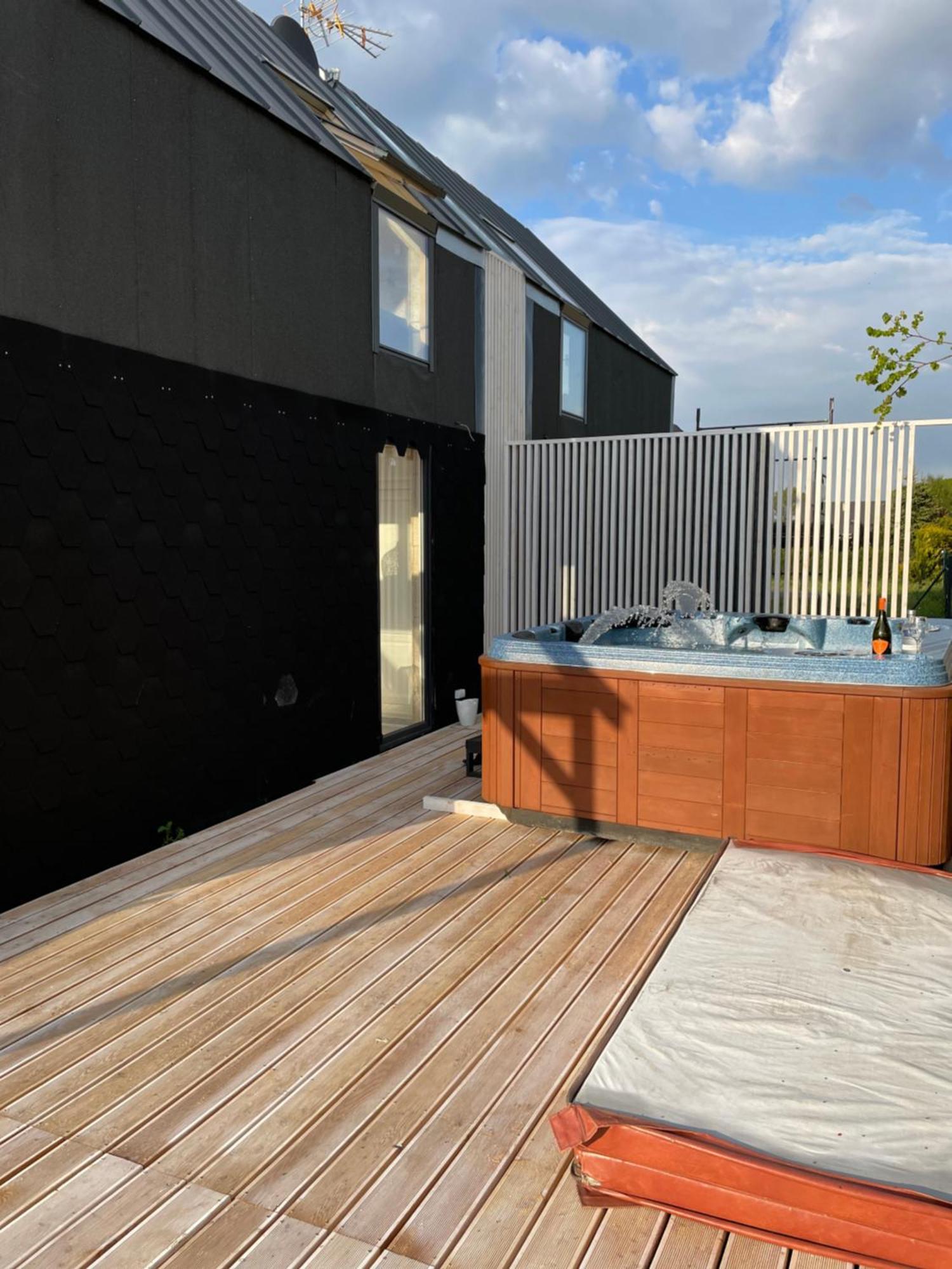 Summer House- Domek z jacuzzi Wrzosowo  Exteriér fotografie